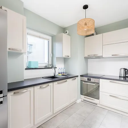 Krowodrza 2-bedroom By Bookinghost * Краков