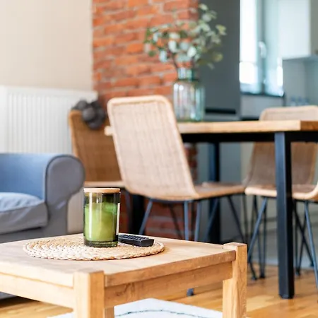 Krowodrza 2-bedroom By Bookinghost Cracovia